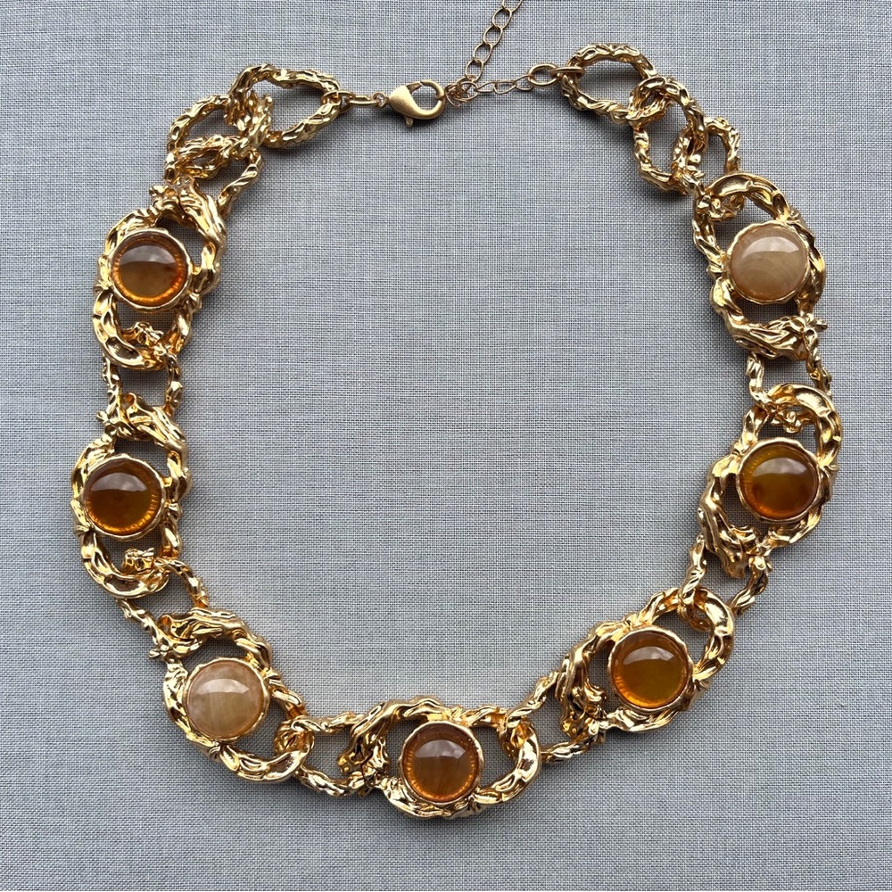 Textured Chain Statement Necklace - Picture 6 of 16